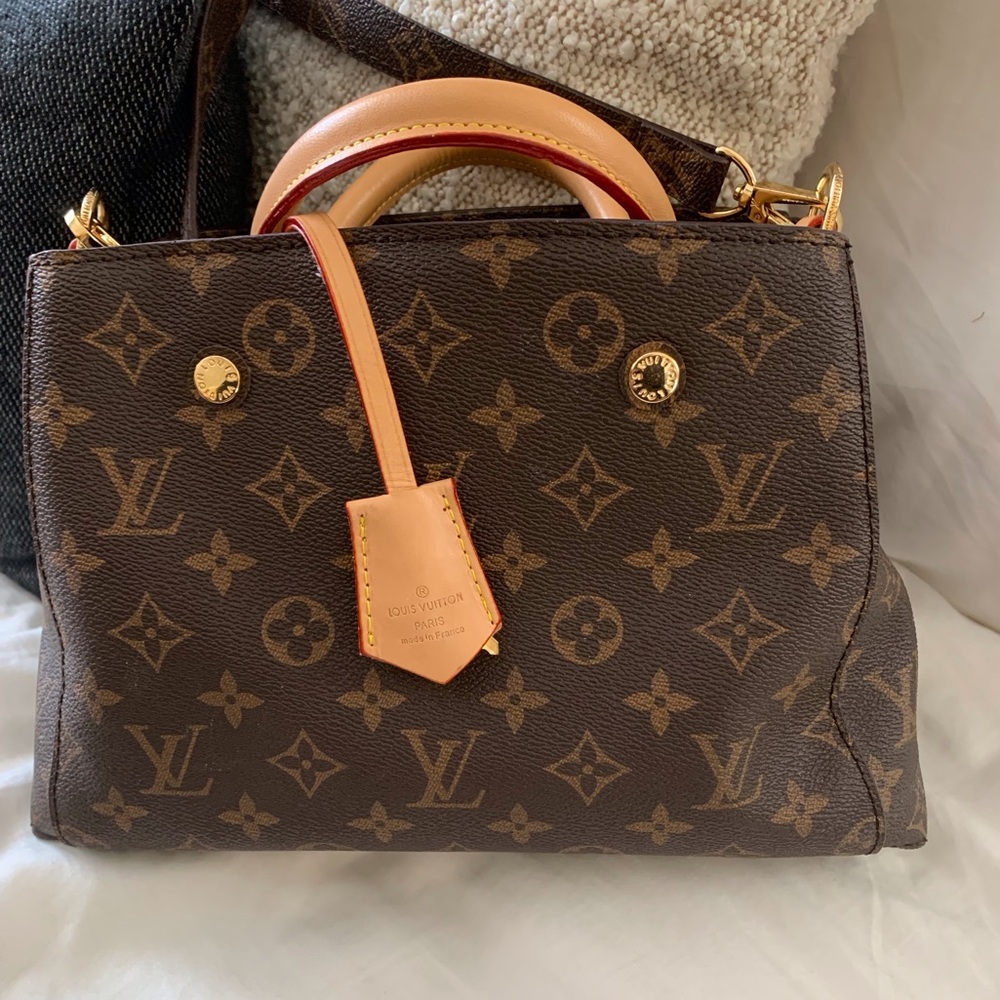 Crossbody bag